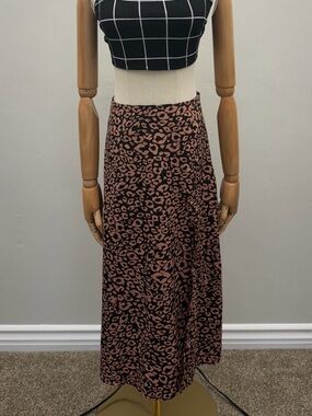 SHEIN Leopard Print Midi Skirt Women’s Size XS Black Pink Satin Side Zip Slit